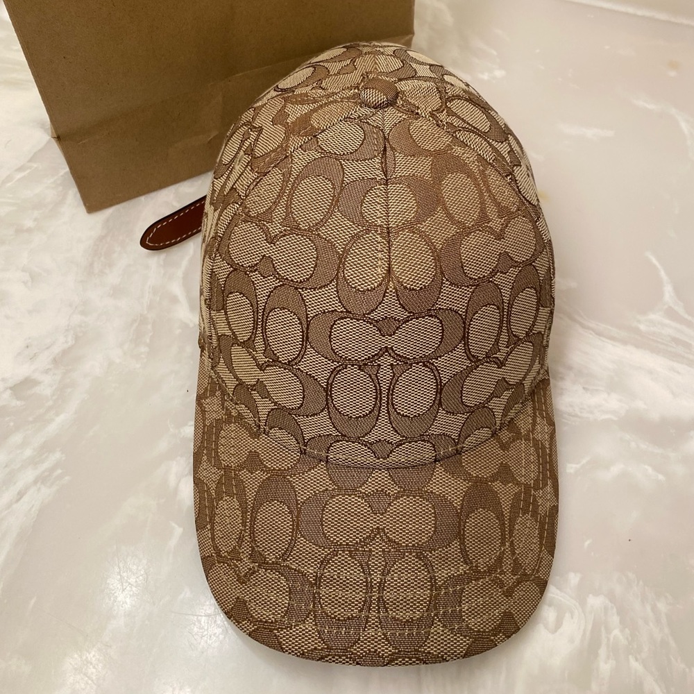 Coach hat